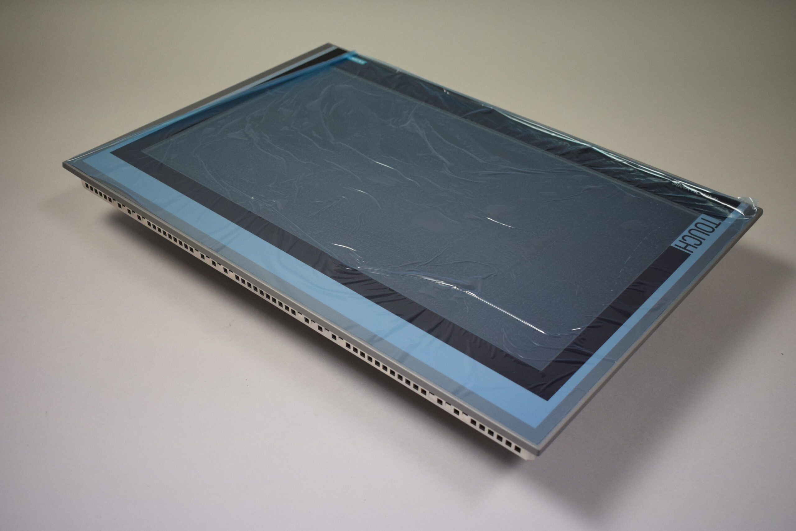 SIEMENS 6AV2124-0XC02-0AX0 Operator Panel for Industrial Use