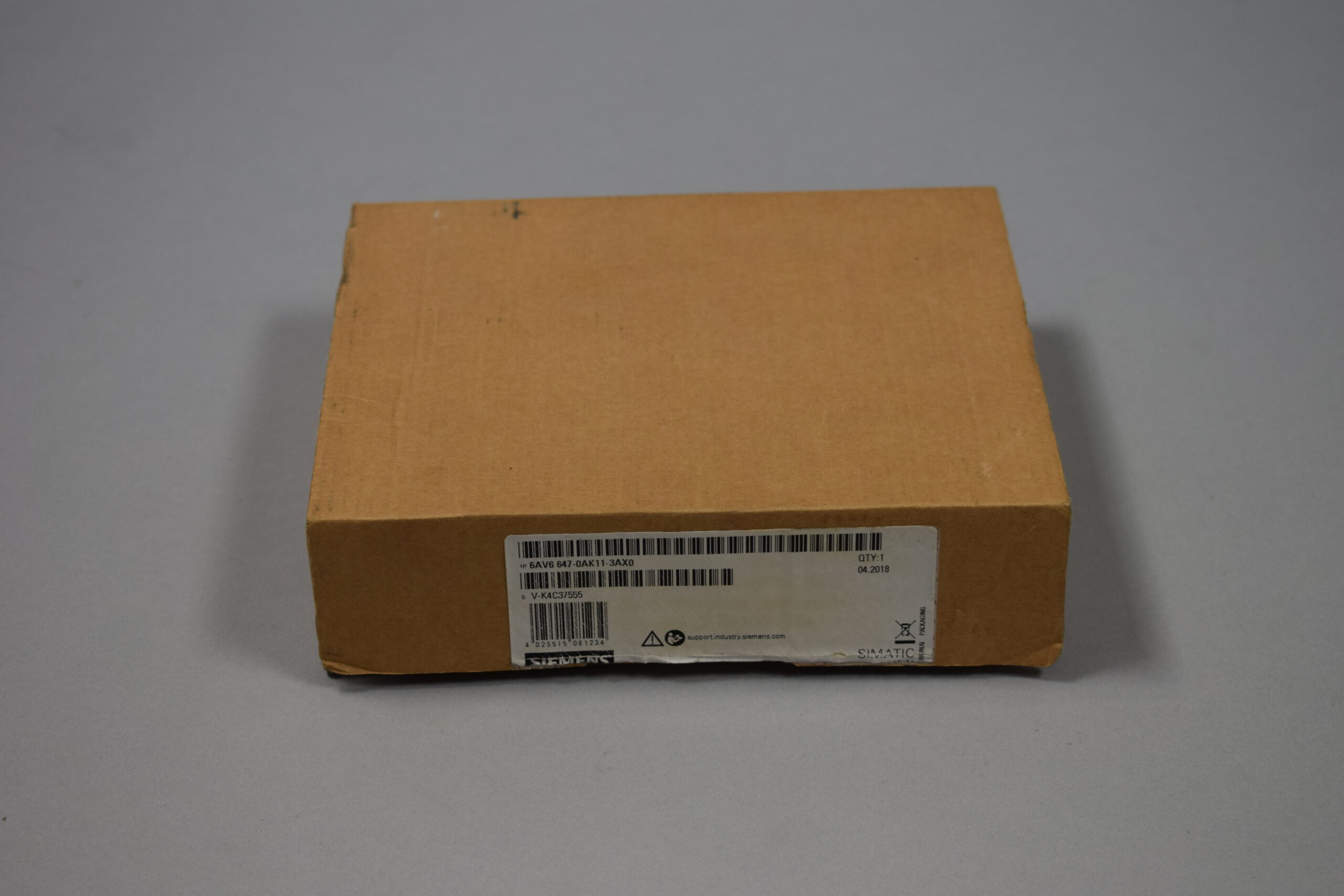 SIEMENS 6AV6647-0AK11-3AX0 Advanced HMI Operator Panel