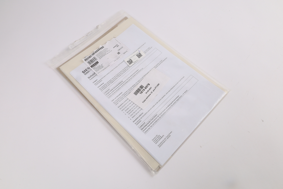 SIEMENS 6AV2124-6MJ00-0AX0