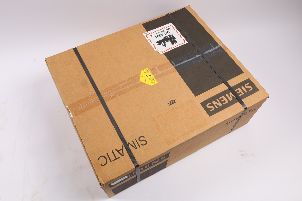 SIEMENS 6AV7881-4AE00-6DA0 Industrial Automation Panel